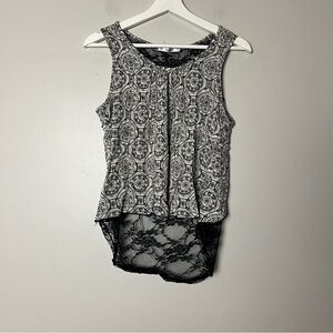 Papaya Lace Back Black and White Geometric Pattern Tank Top Medium